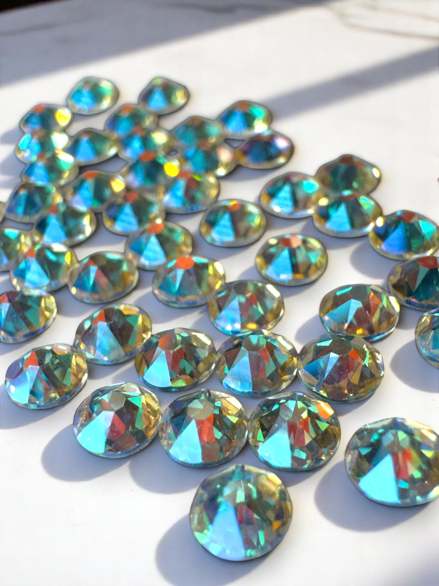 Гривна за ръка Aura с камъни Swarovski