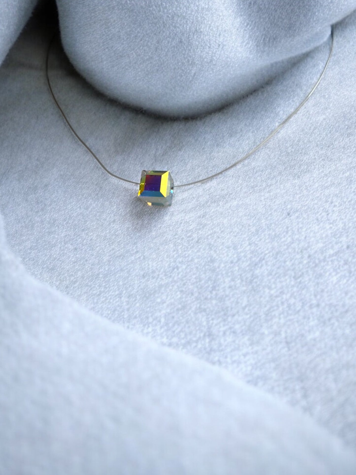 Women's necklace Éclat